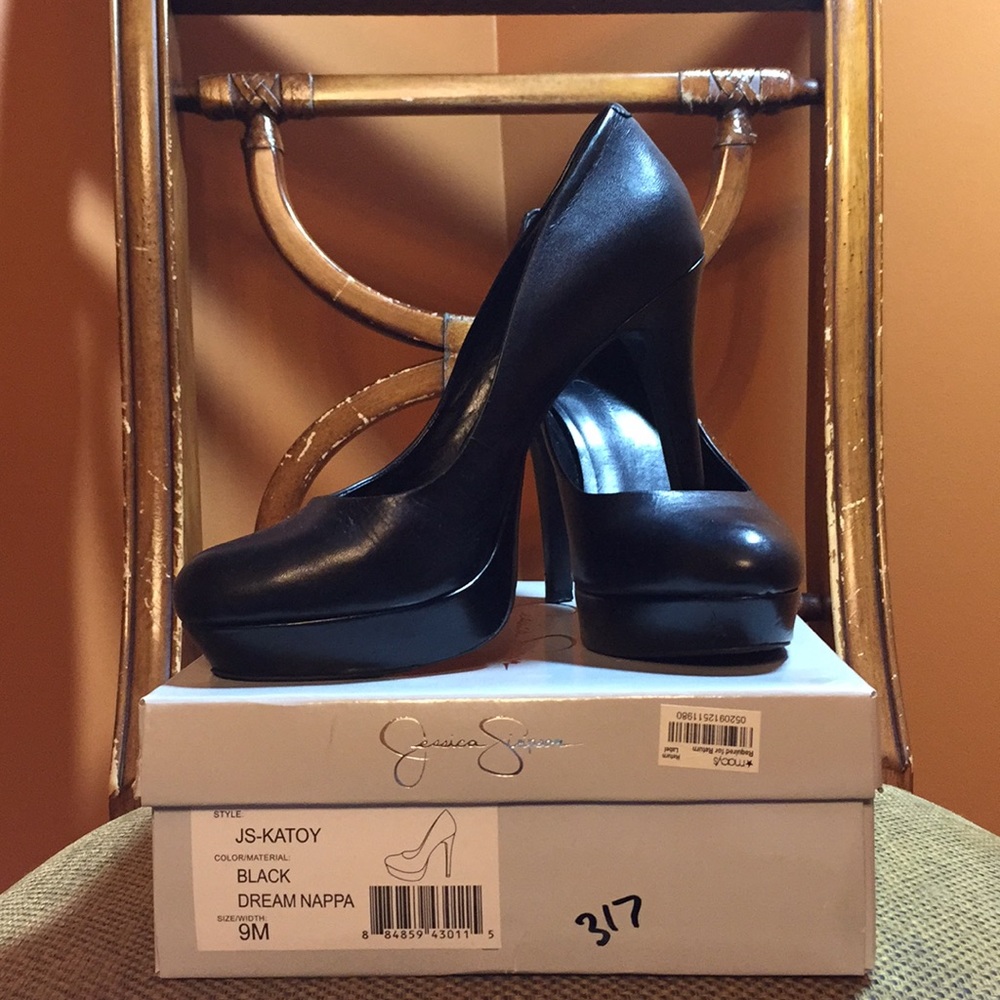 Jessica Simpson Katoy Pump